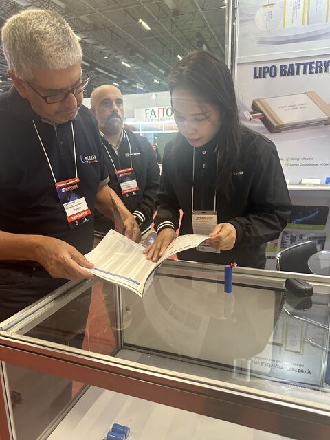 Battery project discussion at Exposec Brazil
