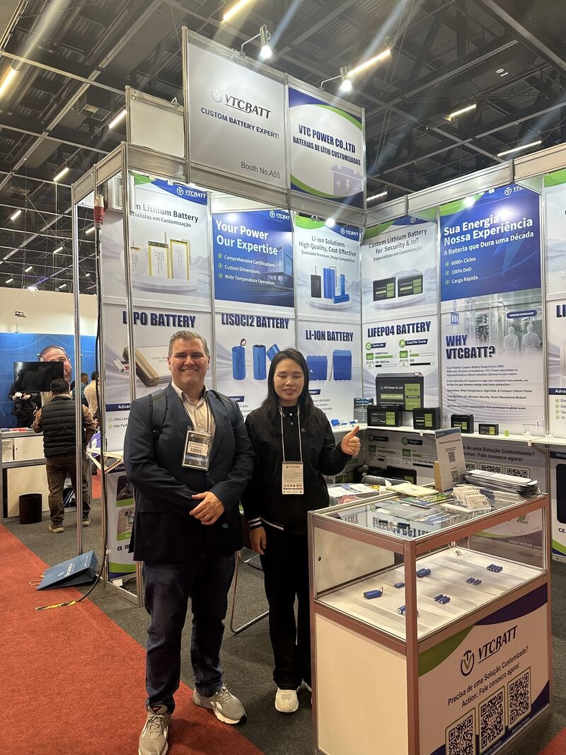 VTCBATT meeting customers at Exposec Brazil 2026